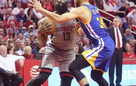 九游PC版-关于马赛训练开放日；关键时刻篮板制胜引欢呼；法国杯在即；年轻球员得到机会的信息